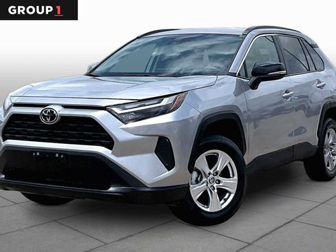 Certified 2025 Toyota RAV4 XLE FWD image 1