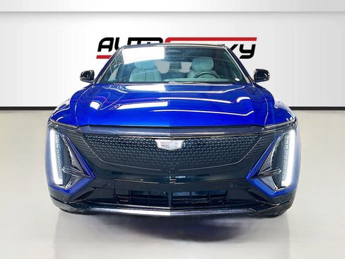 Used 2025 Cadillac Lyriq Sport image 2