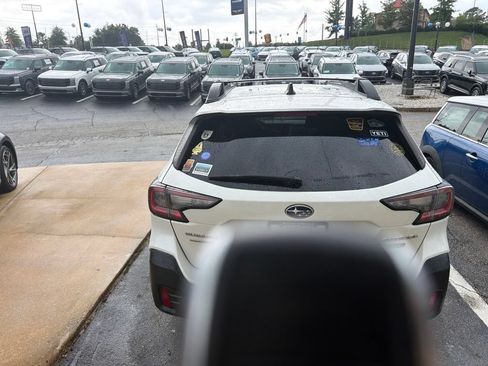 Used 2020 Subaru Outback Premium w/ Popular Package #1 AWD/4WD image 4