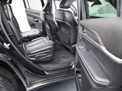 Used 2021 Jeep Grand Cherokee L Limited AWD/4WD image 25