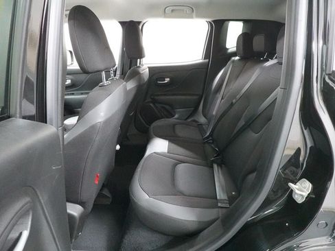 Used 2023 Jeep Renegade Trailhawk AWD/4WD image 26