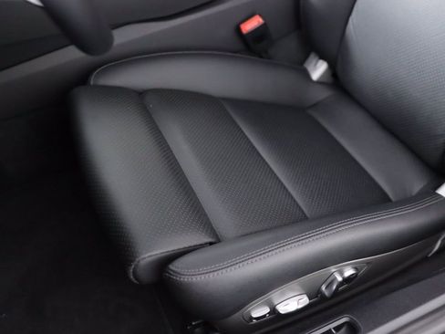 Used 2019 Porsche 718 Cayman S RWD image 12