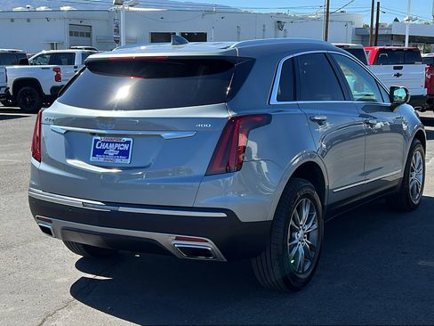 Used 2023 Cadillac XT5 Premium Luxury image 5