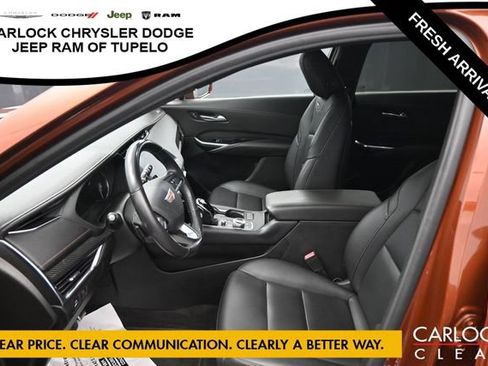 Used 2020 Cadillac XT4 Sport w/ Driver Awareness Package FWD image 12