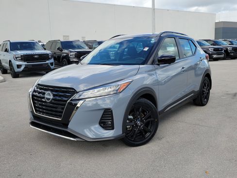 Certified 2023 Nissan Kicks SR FWD image 31