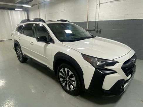 Used 2024 Subaru Outback Limited AWD/4WD image 4