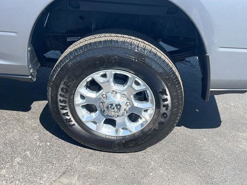 Used 2024 RAM 3500 Laramie AWD/4WD image 33