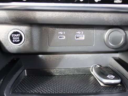 Certified 2023 Nissan Rogue SV w/ SV Premium B Package AWD/4WD image 18