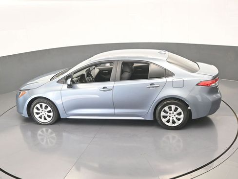 Used 2021 Toyota Corolla LE image 44