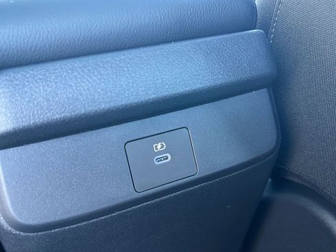 New 2026 Nissan Sentra SV w/ SV Convenience Package FWD image 16