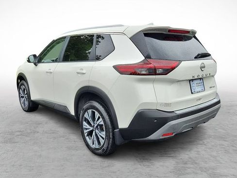 Certified 2023 Nissan Rogue SV w/ SV Premium B Package AWD/4WD image 4