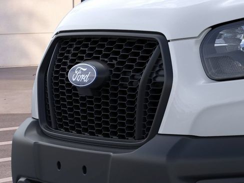 New 2026 Ford Transit 150 Low Roof RWD image 17