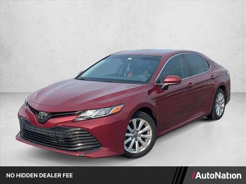 Used 2020 Toyota Camry LE FWD image 1