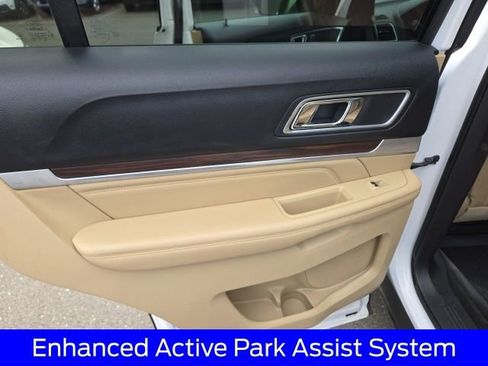 Used 2017 Ford Explorer Limited w/ Equipment Group 301A AWD/4WD image 34