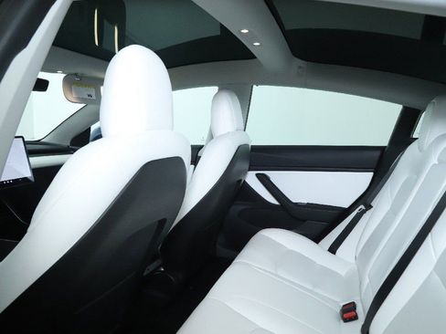 Used 2019 Tesla Model 3 Long Range image 15