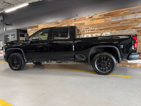 Used 2025 Chevrolet Silverado 3500 LTZ w/ LTZ Plus Package AWD/4WD image 19