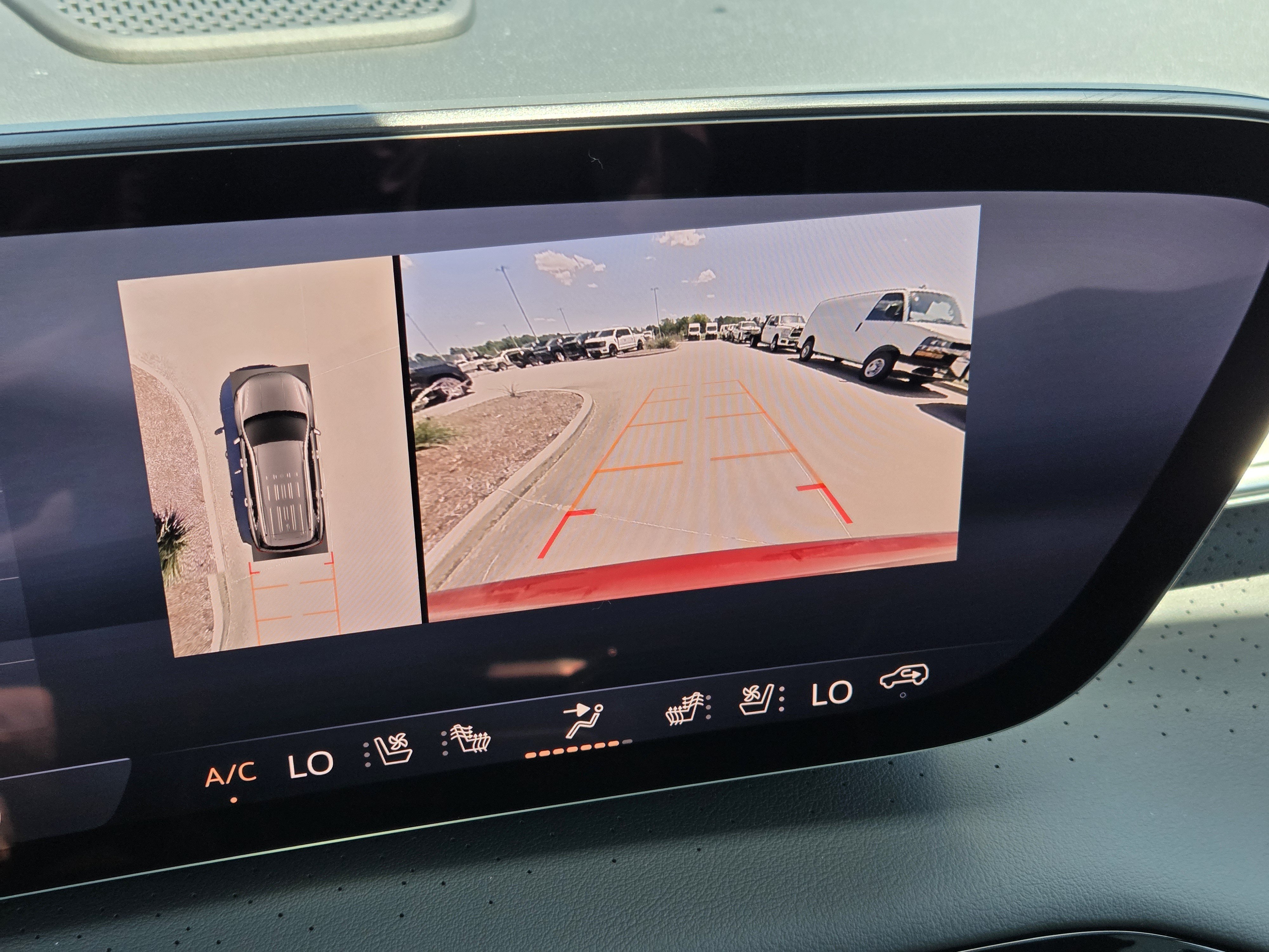 New 2027 Buick Enclave Avenir FWD image 16