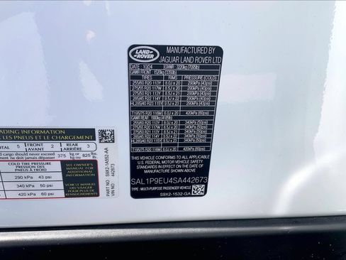 Certified 2025 Land Rover Range Rover Sport SE AWD/4WD image 33