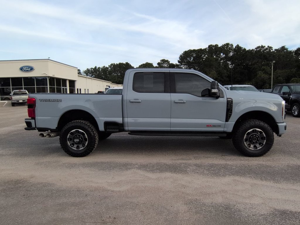 Used 2024 Ford F350 Lariat w/ Lariat Ultimate Package AWD/4WD image 3