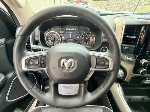 Used 2019 RAM 1500 Laramie AWD/4WD image 34