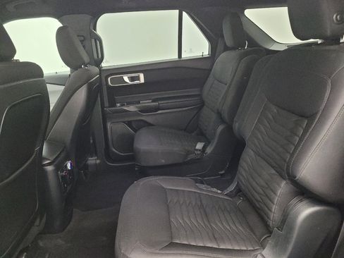Used 2020 Ford Explorer XLT w/ Comfort Package AWD/4WD image 18