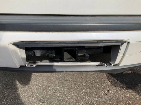 Used 2018 GMC Yukon XL SLT w/ Open Road Package image 7