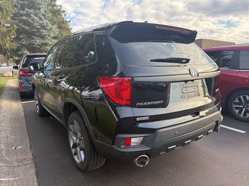 Certified 2023 Honda Passport EX-L image 2