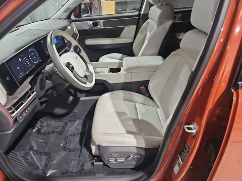 Used 2025 Hyundai Santa Fe Calligraphy AWD/4WD image 16