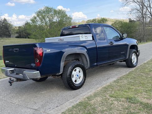 Used 2004 Chevrolet Colorado LS AWD/4WD image 14