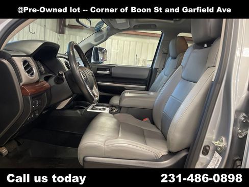 Used 2014 Toyota Tundra Limited w/ Limited Premium Package AWD/4WD image 14