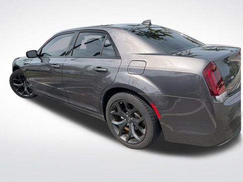 Used 2022 Chrysler 300 Touring w/ Sport Appearance Package RWD image 2