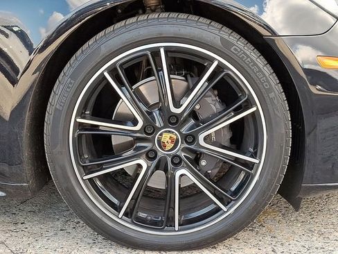 Certified 2023 Porsche Panamera 4 Platinum Edition AWD/4WD image 12