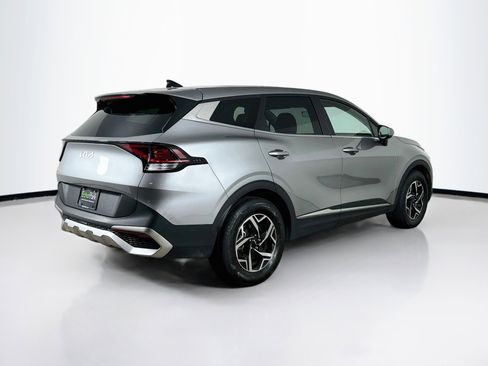 Used 2025 Kia Sportage LX FWD image 9