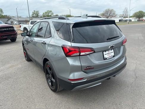 Used 2023 Chevrolet Equinox Premier image 3