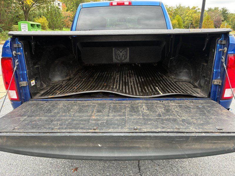 Used 2017 RAM 1500 Express AWD/4WD image 20