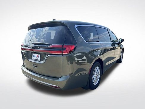 New 2027 Chrysler Pacifica Select w/ Family Tech Group FWD image 8