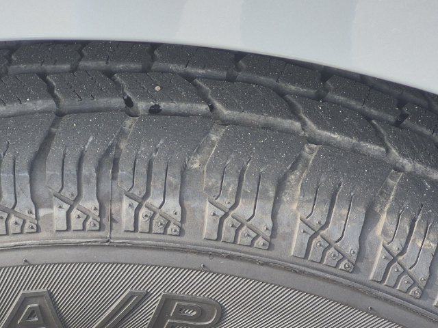 Used 2025 Chrysler Pacifica Select FWD image 18