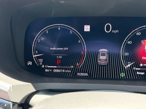 Certified 2025 Acura MDX FWD w/ Technology Package image 16