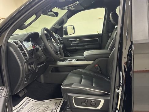 New 2026 RAM 1500 Laramie AWD/4WD image 10