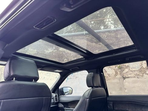 Used 2019 Ford Expedition Max Limited w/ Texas Edition Package RWD image 31