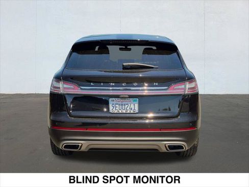 Used 2022 Lincoln Nautilus FWD image 4