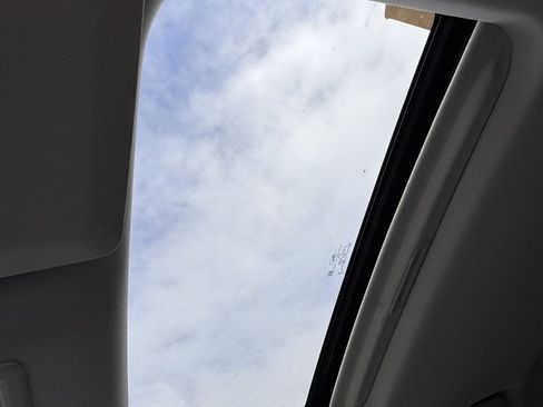 New 2026 Ford Maverick XLT image 19