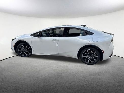 New 2026 Toyota Prius Plug-In Hybrid image 7