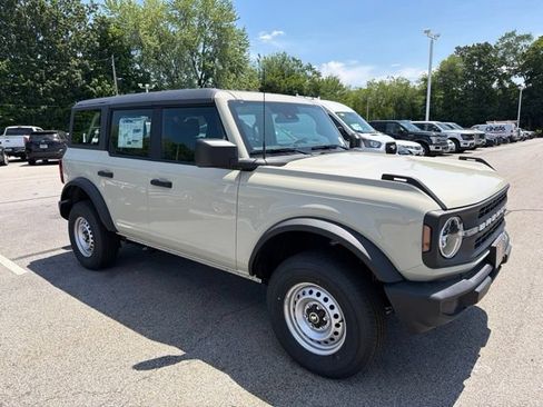 New 2025 Ford Bronco 4-Door AWD/4WD image 1