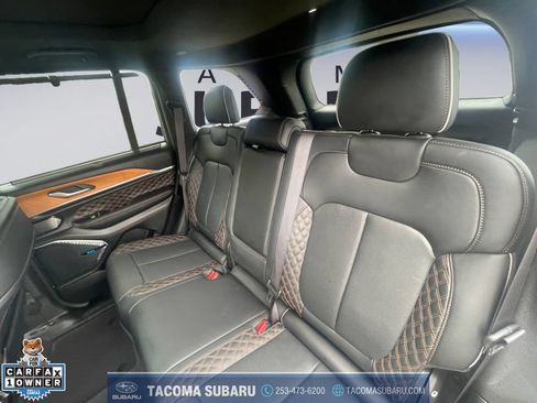 Used 2023 Jeep Grand Cherokee Summit AWD/4WD image 16
