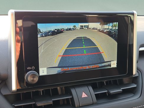 Certified 2025 Toyota RAV4 LE FWD image 20