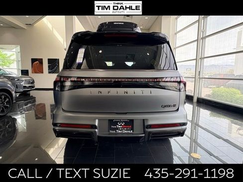 New 2026 INFINITI QX80 Autograph w/ Premium Cargo Package image 7