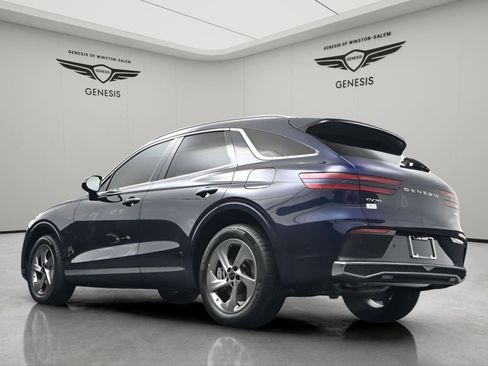 New 2026 Genesis GV70 2.5T Select AWD/4WD image 14