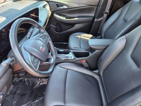 Used 2024 Buick Encore GX Sport Touring w/ Comfort Package image 9