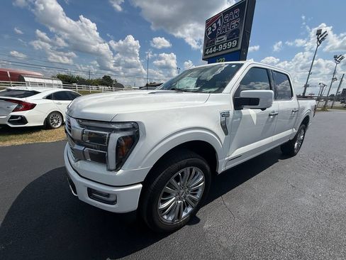 Used 2025 Ford F150 Platinum w/ Equipment Group 703A Plus AWD/4WD image 8